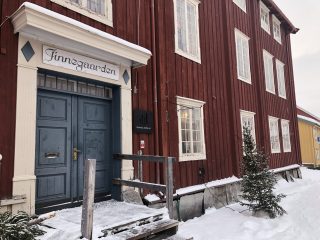 Bilde av framsiden av Finnegaarden i Røros. Den var freda i 2018. Foto tatt av Linda Herud