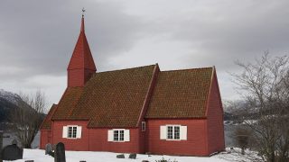 Bildet viser Gimmestad kirke i Gloppen fra 1692. Foto: Iver Schonhowd, Riksantikvaren