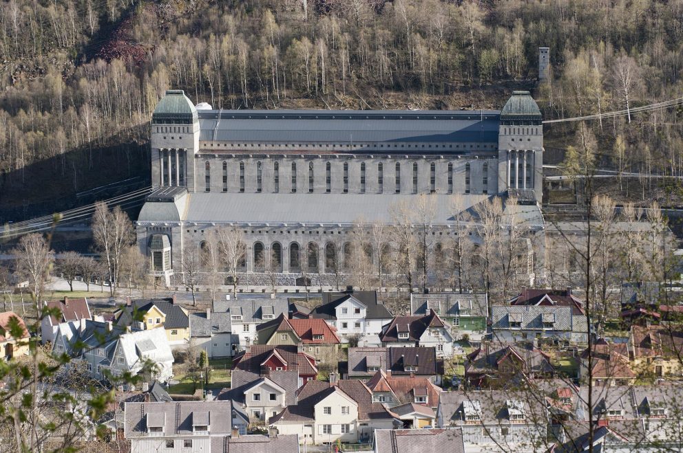 Flyfoto av Såheim Kraftverk. Foto er tatt av Per Berntsen