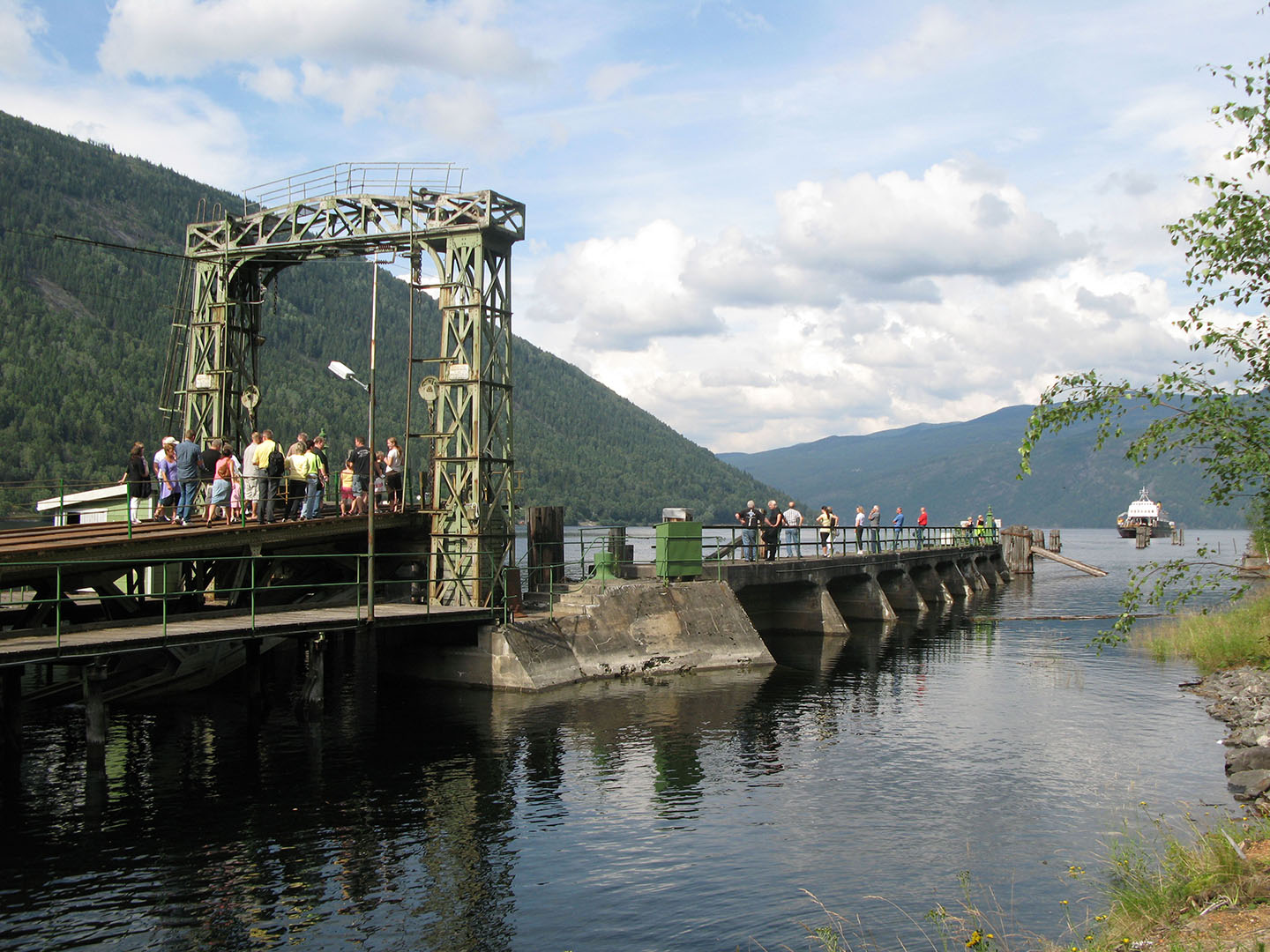 Ferry quay on the Rjukan Line. Photo: Sverre Nordmo, the Directorate for Cultural Heritage