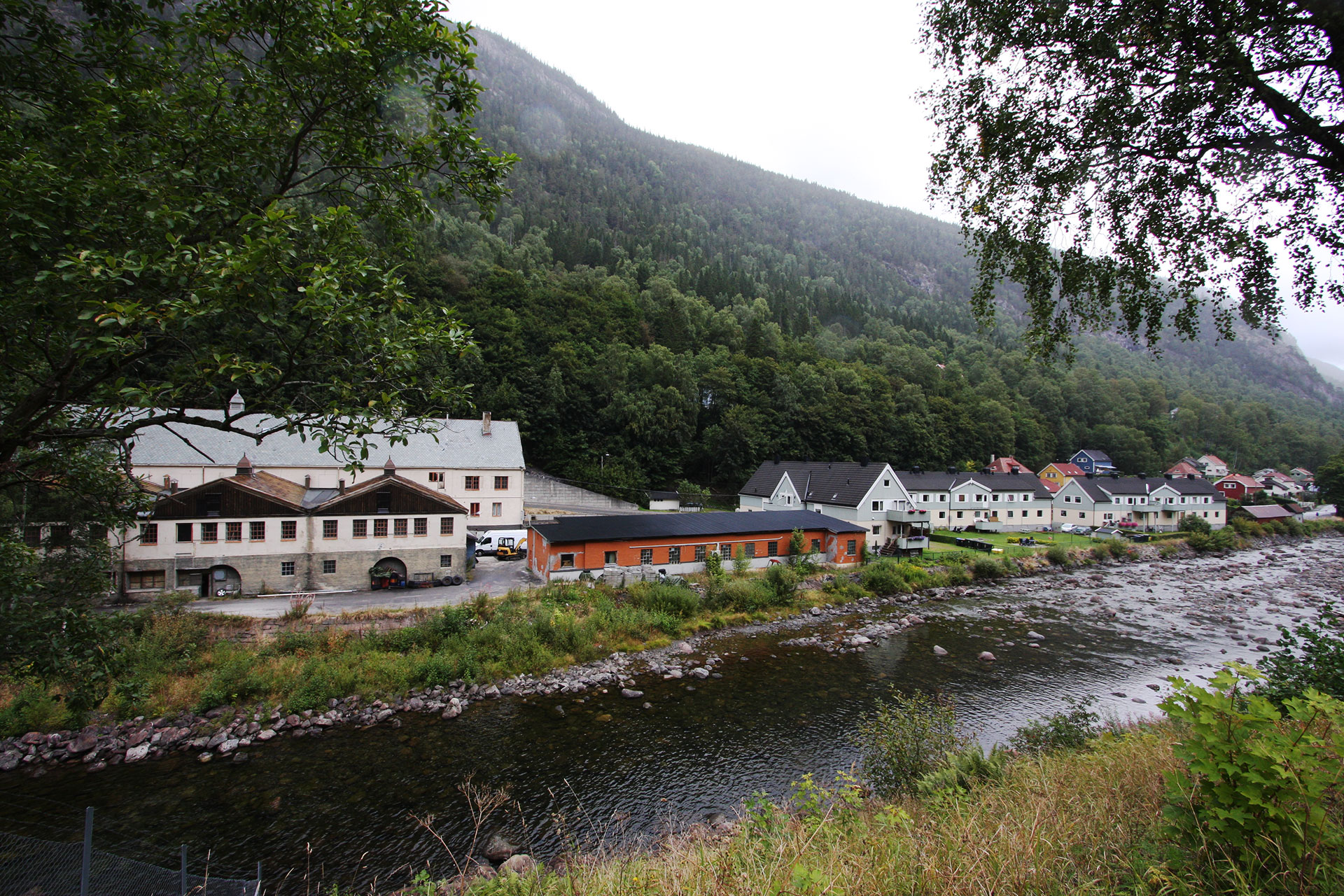 Rjukan. The barn and barn buildings in Rjukan. Photo: Eystein M. Andersen, the Directorate for Cultural Heritage