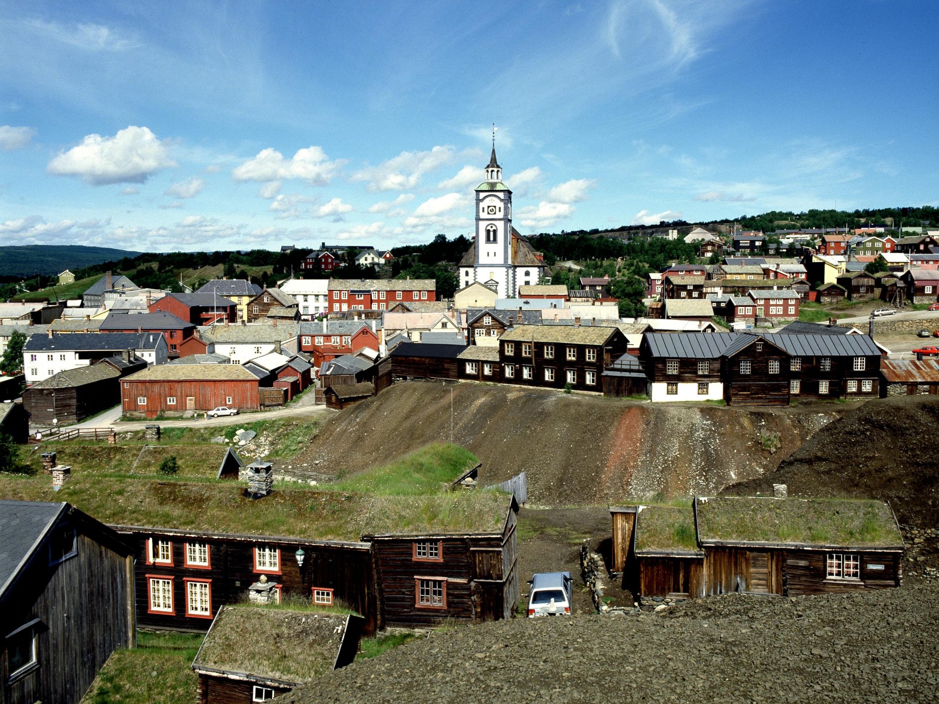Overview. Røros town centre. Photo: Arve Kjersheim, the Directorate for Cultural Heritage