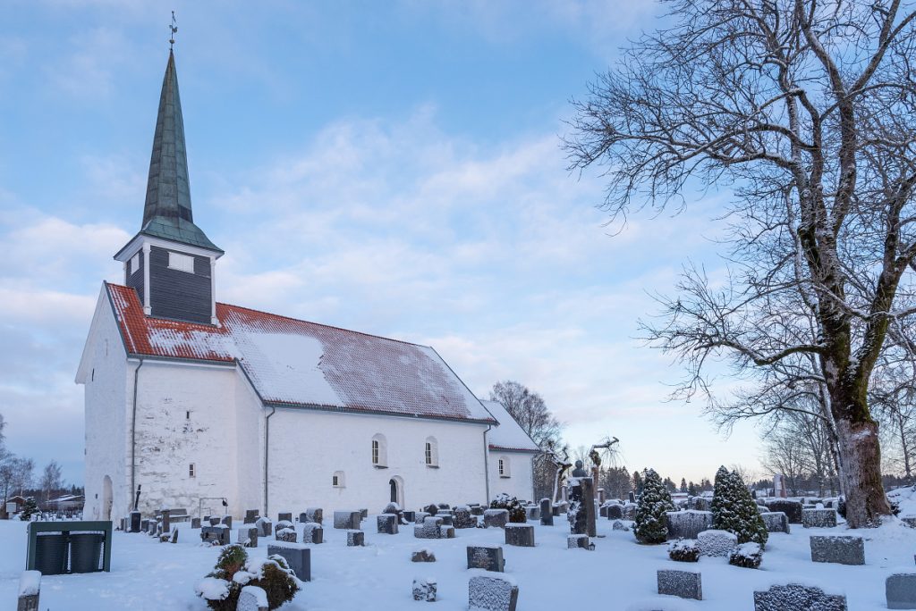 Søk om tilskudd til kirker: Enebakk kirke.