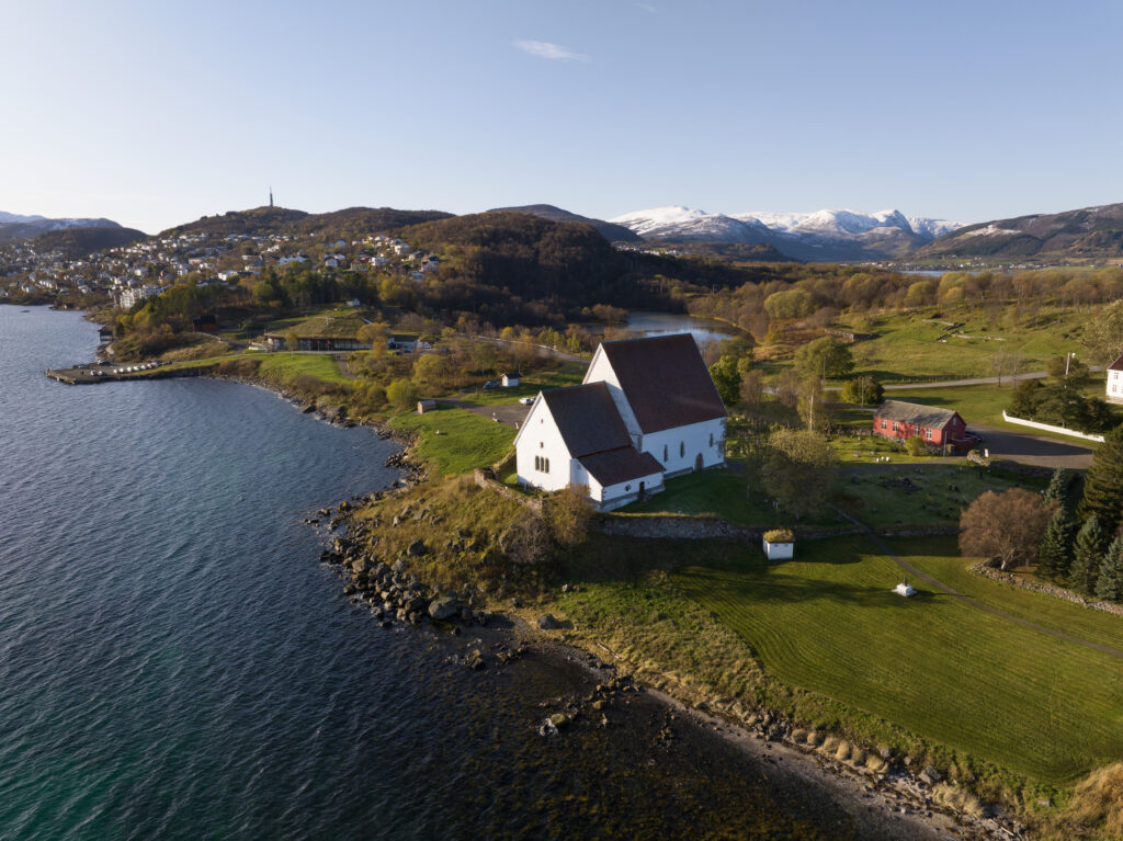 Bevaringsstrategien og kirkebevaringsfondet skal løfte kirkene.