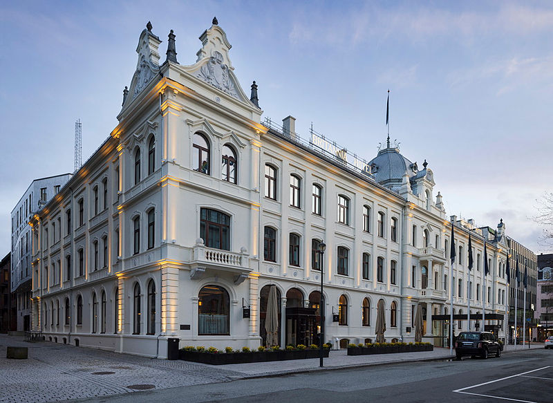 Britannia hotell i Trondheim, fasaden mot gata