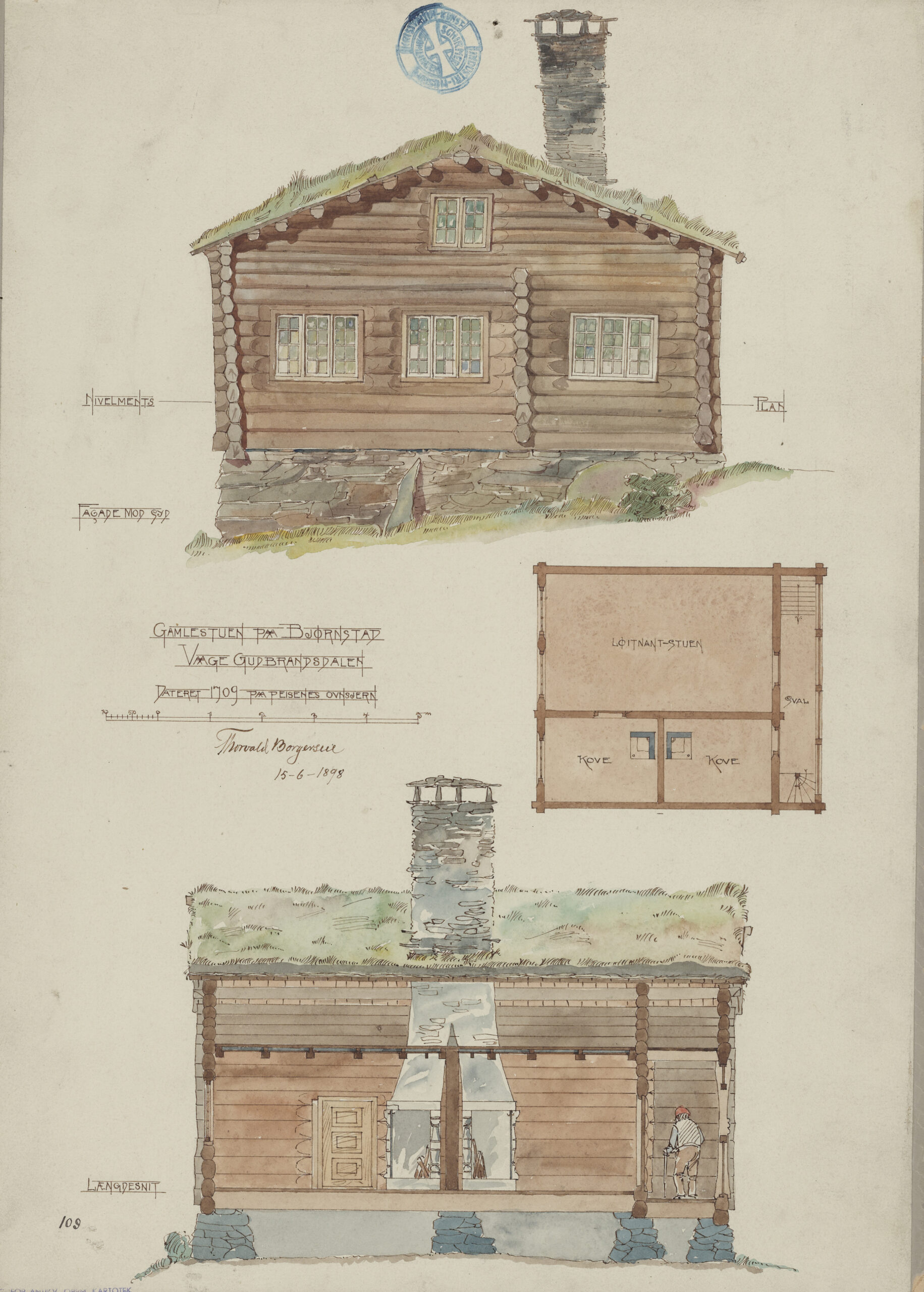 Arkitekttegning av en tømmerhytte med fasade- og sidefasader, planløsning og tverrsnitt, med håndskrevne notater og et rundt blått stempel øverst.